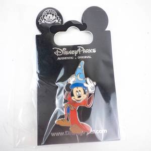 lot 137 image: Sorcerer Mickey Enamel Pin - Disney Parks