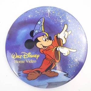 lot 150 image: Round Pin - Sorcerer Mickey (Walt Disney Home Video)