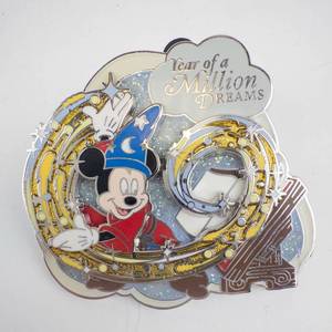 lot 206 image: Disney Pin - Mickey Mouse Year of a Million Dreams (Limited Edition 1000)