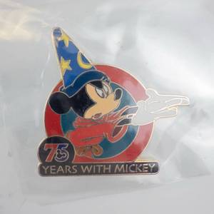 lot 209 image: Mickey Mouse Pin - Disney 75 Years With Mickey