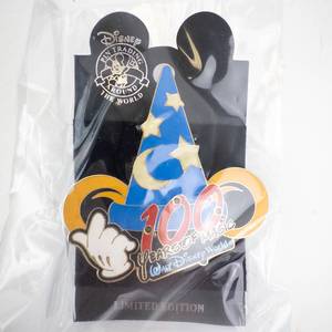lot 236 image: Disney Pin - 100 Years of Magic Limited Edition