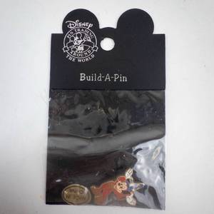 lot 244 image: Disney Build-A-Pin - Sorcerer Mickey Pin & Gold Accessory