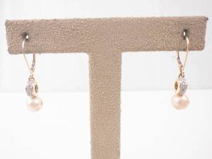 lot 7 image: 14K Gold Pearl & Diamond Dangle Earrings - 3.08 g Total Weight
