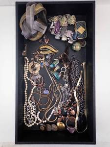 lot 60 image: Costume Jewelry Lot - Necklaces, Bracelets, Rings & Pearls