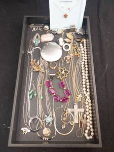 lot 80 image: Liz Claiborne From the Heart Ruby Peace Necklace - Costume Jewelry Lot