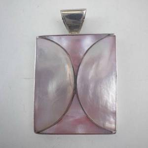 lot 164 image: Sterling Silver Pendant - Mother of Pearl Inlay