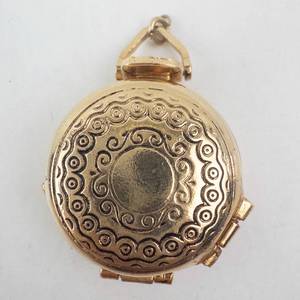 lot 168 image: Gold Tone Engraved Locket Pendant - Vintage Necklace Jewelry