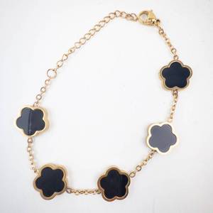 lot 207 image: Gold-Tone Clover Charm Bracelet - Link Chain, 8.5 Inches
