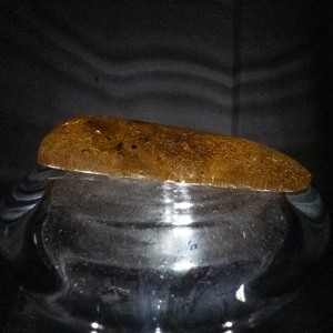 lot 50 image: Amber Gemstone - Natural Baltic Amber 79 ct, 67 x 34 mm