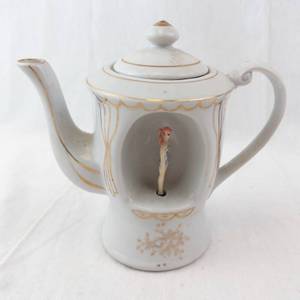 Lady Ballerina Musical Teapot - Vintage Japan 1960s, Spinning Ballerina in Center