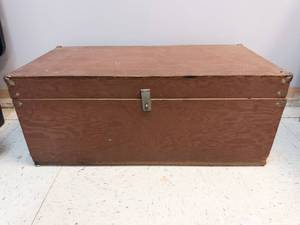 Vintage Wooden Storage Trunk - Metal Latch, Brown Finish