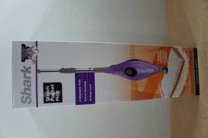 lot 42 image: Shark Pocket Steam Mop