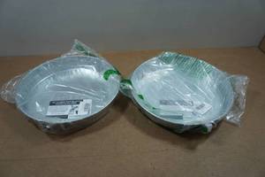 lot 49 image: 2 Bergan 3 Quart Galvanized Pet Feeder