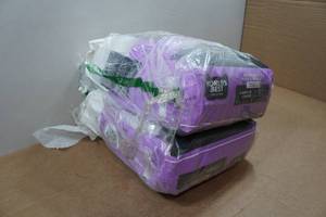 lot 50 image: 2 Worlds Best Cat Litter - 15lb