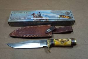 lot 74 image: Chipaway Cutlery Sun Dancer Hunting Knife