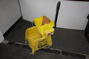 lot 83 image: Commercial Mop Bucket
