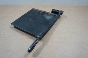 lot 107 image: Vintage Paper Cutter