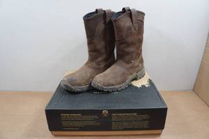 lot 129 image: Irish Setter Two Harbors Mens 11 Pull-On Work Boots Style 83907 - Size 10.5