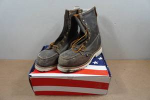 lot 137 image: Thorogood Mens 8 Crazy Horse Work Boots - Size 12