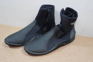 lot 159 image: Cressi Minorca 3mm Water Boots - Size 13
