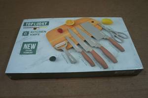 lot 187 image: Top Luck 6-Piece Knife Set