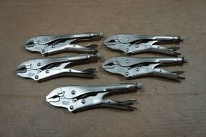 lot 212 image: Husky Locking Vise Grips