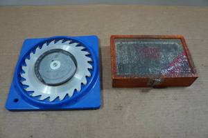 lot 218 image: Saw Blade and Router Bits