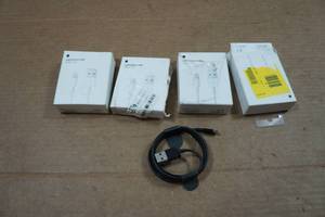 lot 236 image: 5 USB to Lightning Charging Cables