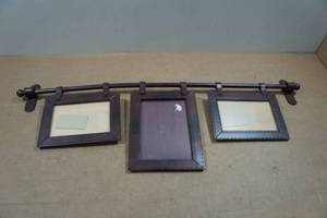 lot 267 image: Hanging Picture Frame Wall Dcor