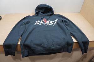 lot 278 image: Mr Beast Hoodie - Medium