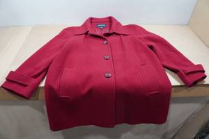 lot 282 image: London Fog Ladies Winter Jacket - XL