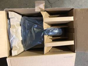 lot 33 image: American Standard Rumson 4 in. Centerset 2-Handle Bathroom Faucet in Matte Black Customer Returns See Pictures