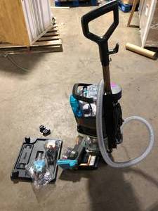 lot 54 image: Shark Carpetxpert Hairpro Pet with StainStriker, Corded Deep Rug and Upholstery Upright Carpet Cleaner in Metallics Customer Returns See Pictures