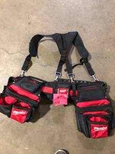 lot 62 image: Milwaukee General Contractor Work Waist Tool Belt with Suspension Rig customer return see pictures
