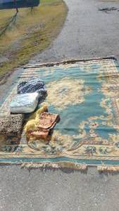 lot 108 image: 8x10 Rug and Misc Linens