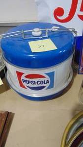 lot 27 image: Pepsi Cola Metal Cake Holder