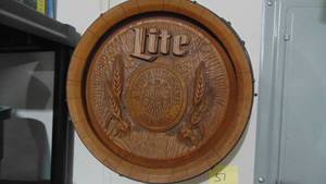 lot 51 image: Miller Light Plastic Barrel Sign, 17 Rd