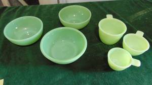 lot 83 image: Jadeite Measuring Cups and Bowls