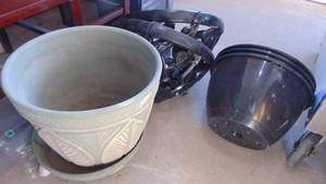 lot 110 image: 2- Metal Hanging Plant Holder, Vintage 14 RRP CO Roseville USA Pot with Bottom Dish Asis