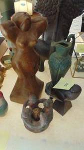 lot 121 image: Wooden Lady, Bird and Misc Decor