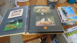 lot 147 image: Over 200 Vintage Postcards