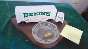 lot 161 image: Bekins Storage Truck Ashtray