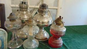 lot 178 image: Various Oil Lamps