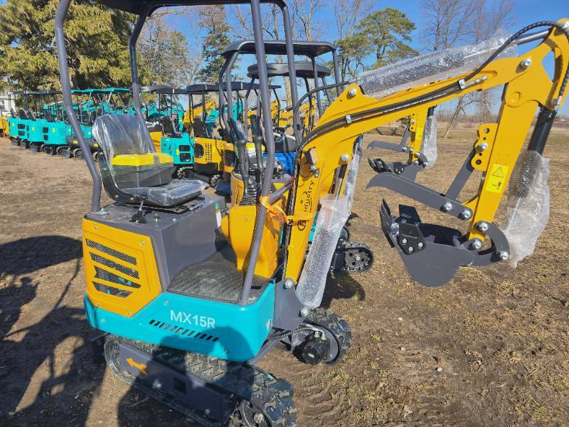 lot 1104 image: 2026 CFG Mini Excavator (MX15R)