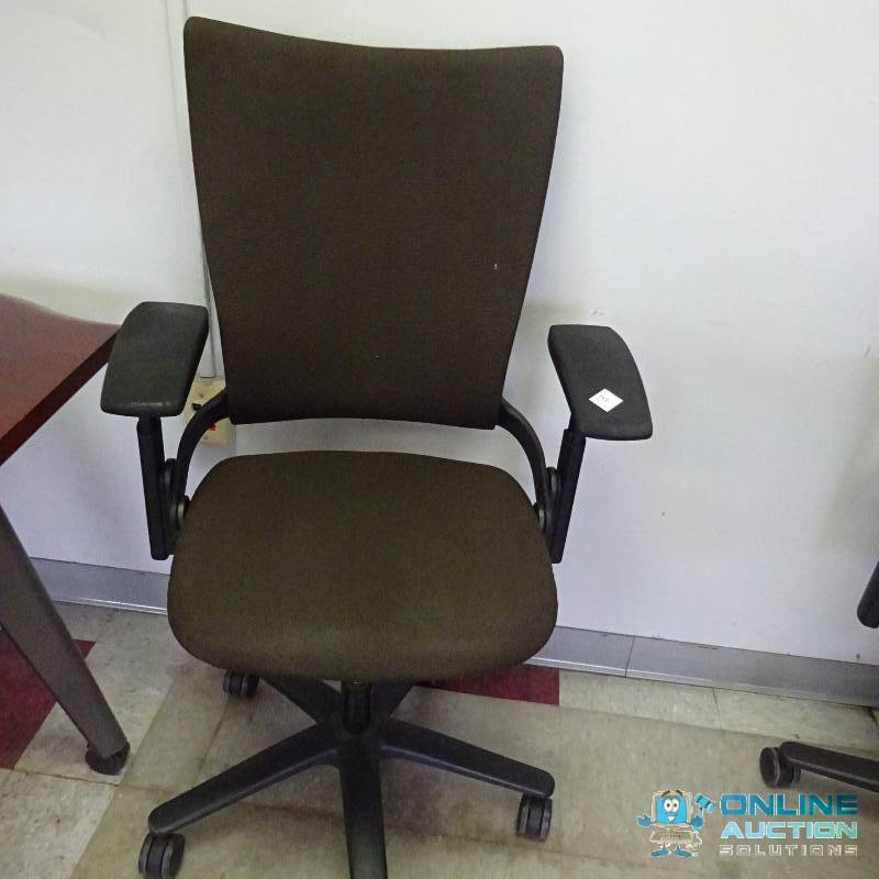 Office Chiar