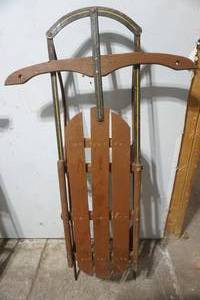 lot 13 image: Vintage Sled