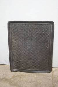 lot 20 image: Floor Mat 29x 35