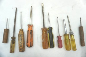 lot 68 image: Screwdrivers