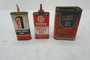 lot 71 image: Vintage oil cans