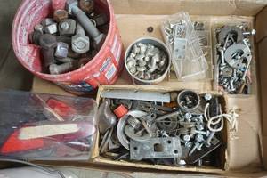 lot 89 image: Hardware